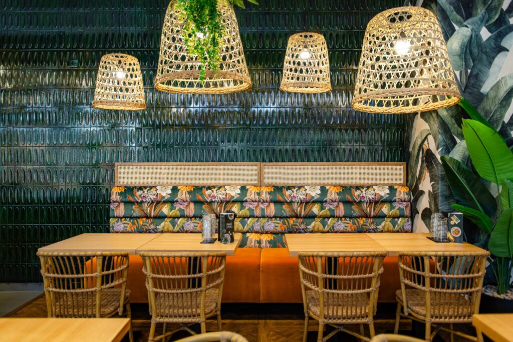 Pho Station Sello seating area